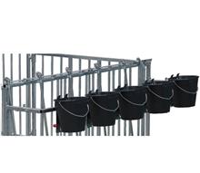 Zwenkbare en afsluitbare houders voor 5 speenemmers